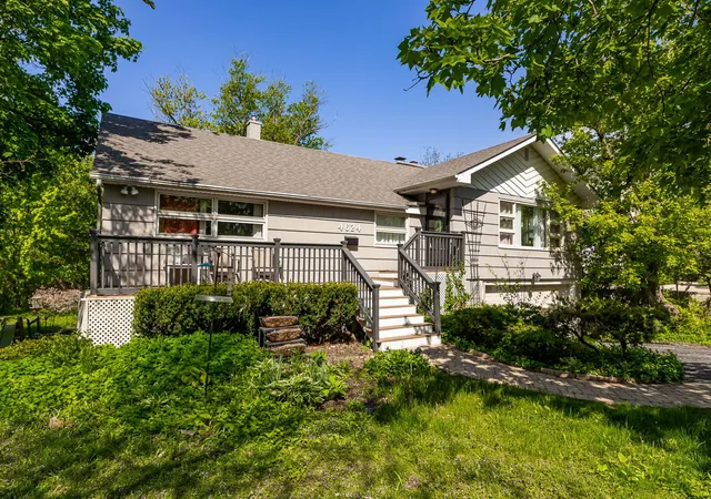 Homes for sale in Downers Grove, IL | 4624 Lee Ave, Downers Grove, IL 60515 | MLS# 12697328