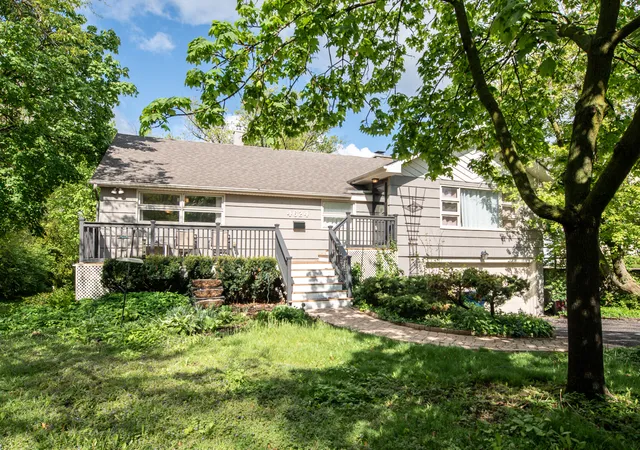 Homes for sale in Downers Grove, IL | 4624 Lee Ave, Downers Grove, IL 60515 | MLS# 12697328