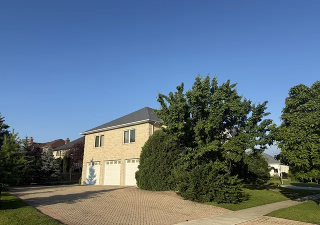 5th image of 1004 Saddle Ln, Lemont, IL 60439 | MLS# 12697360