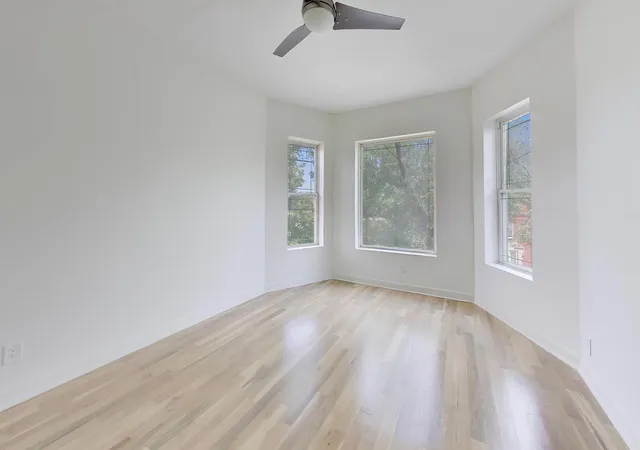 Homes for sale in Chicago, IL | 5714 S Prairie Ave, Chicago, IL 60637 | MLS# 12697364