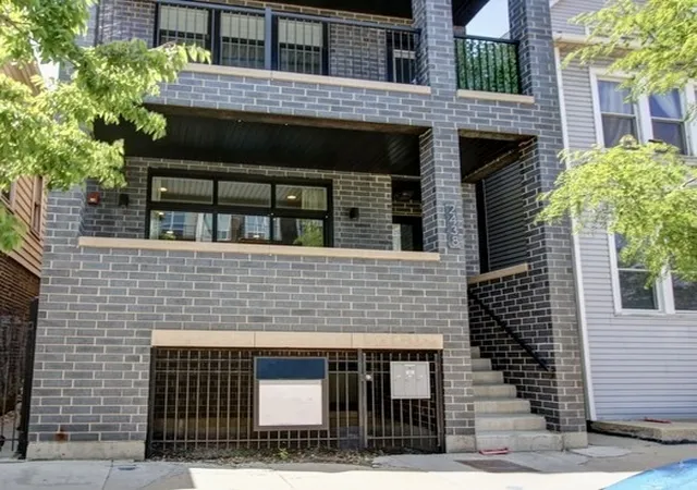 Homes for sale in Chicago, IL | 2438 N Western Ave #1, Chicago, IL 60647 | MLS# 12697382