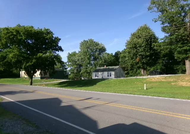 5th image of 46 Bassett Rd, Elizabethtown, IL 62931 | MLS# 12697383