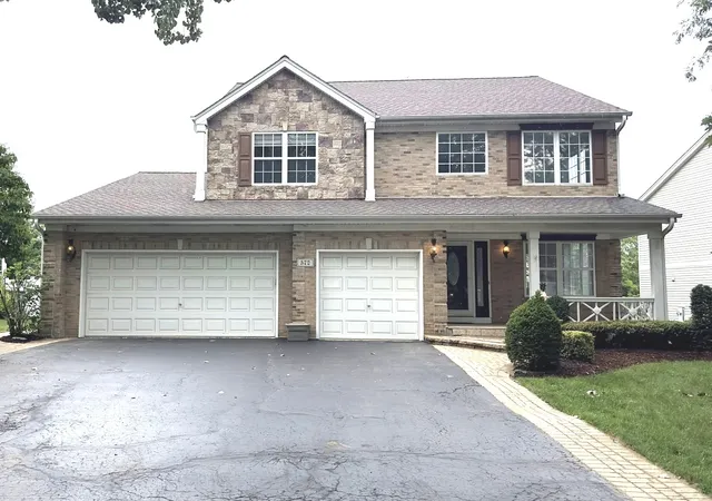 Homes for sale in Palatine, IL | 572 E Delgado Dr, Palatine, IL 60074 | MLS# 12697420