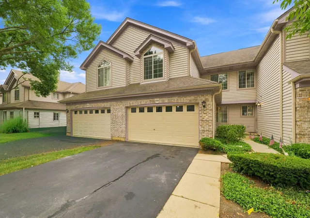 Photo 1 of Townhouse for sale at 1509 N Saint Marks Pl, Palatine, IL 60067 | MLS# 12697424 | Listing updated on 2026-09-01