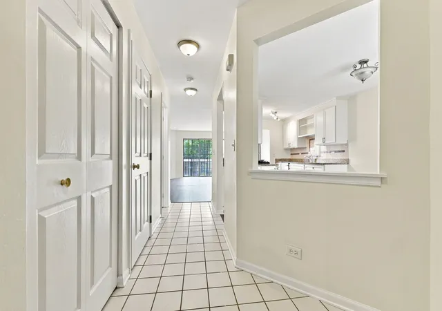 Photo 2 of Townhouse for sale at 1509 N Saint Marks Pl, Palatine, IL 60067 | MLS# 12697424 | Listing updated on 2026-09-01