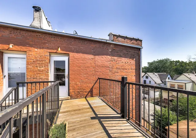 20th image of 4821 N Kimball Ave #3, Chicago, IL 60625 | MLS# 12697460