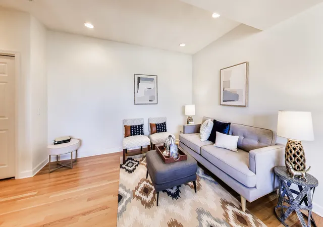 4th image of 4821 N Kimball Ave, Chicago, IL 60625