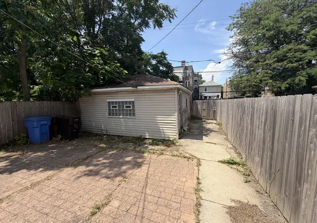 11th image of 42 N Long Ave, Chicago, IL 60644 | MLS# 12697466