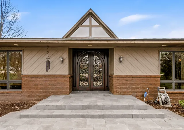 Homes for sale in Homer Glen, IL | 16212 Maramel Dr, Homer Glen, IL 60491 | MLS# 12697469