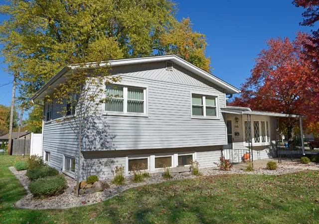 26th image of 749 Fort St, Ottawa, IL 61350 | MLS# 12697470
