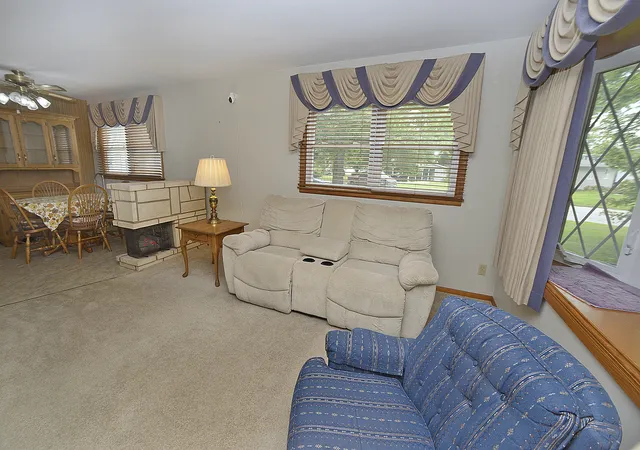 4th image of 749 Fort St, Ottawa, IL 61350 | MLS# 12697470