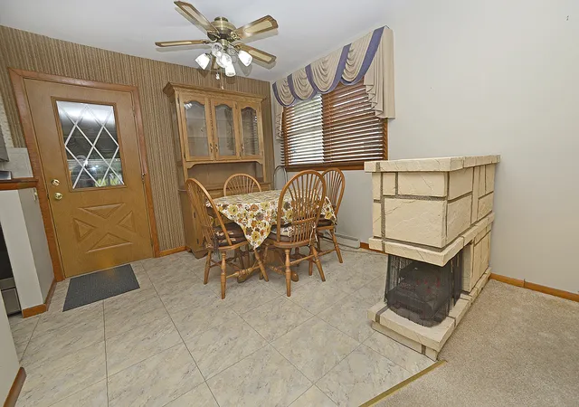 5th image of 749 Fort St, Ottawa, IL 61350 | MLS# 12697470