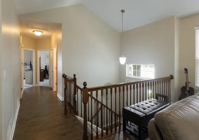 4th image of 442 Plaza Pl, Aurora, IL 60504 | MLS# 12697491