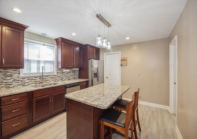 Homes for sale in Chicago Ridge, IL | 11004 Menard Ave, Chicago Ridge, IL 60415 | MLS# 12697512