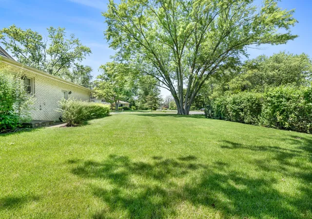 Homes for sale in Prospect Heights, IL | 15 E Leon Ln, Prospect Heights, IL 60070 | MLS# 12697515
