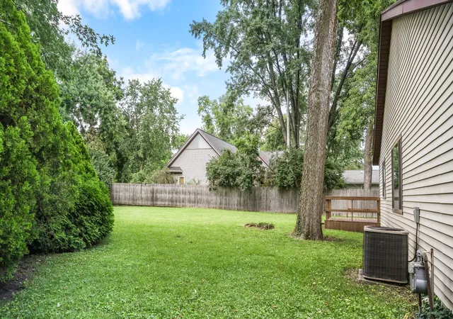 29th image of 904 E California Ave, Urbana, IL 61801 | MLS# 12697516