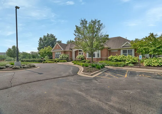 Homes for sale in Joliet, IL | 2126 Tremont Ln, Joliet, IL 60431 | MLS# 12697531