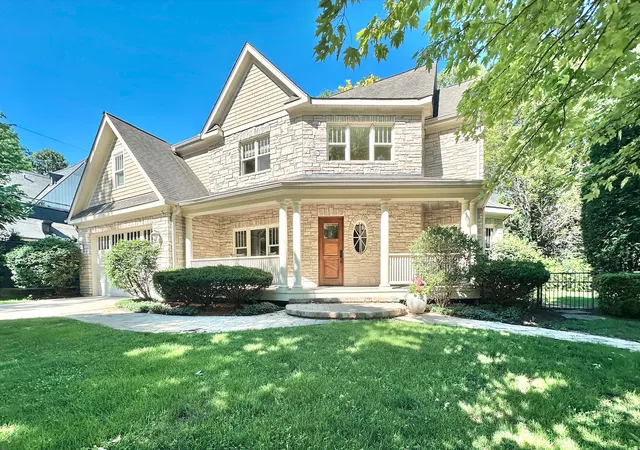 Homes for sale in Hinsdale, IL | 360 N Oak St, Hinsdale, IL 60521 | MLS# 12697559