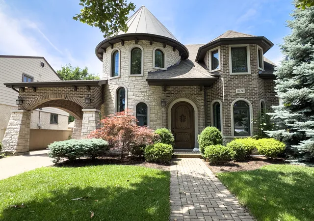 Photo 1 of Single family home for sale at 1820 Brophy Ave, Park Ridge, IL 60068 | MLS# 12697577 | Listing updated on 2026-08-15
