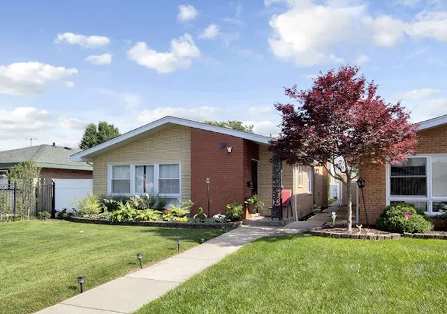Photo 1 of Sale Pending at 4339 W 83rd Street, Chicago, IL 60652 | MLS# 12697586 | Listing updated on 2026-08-11