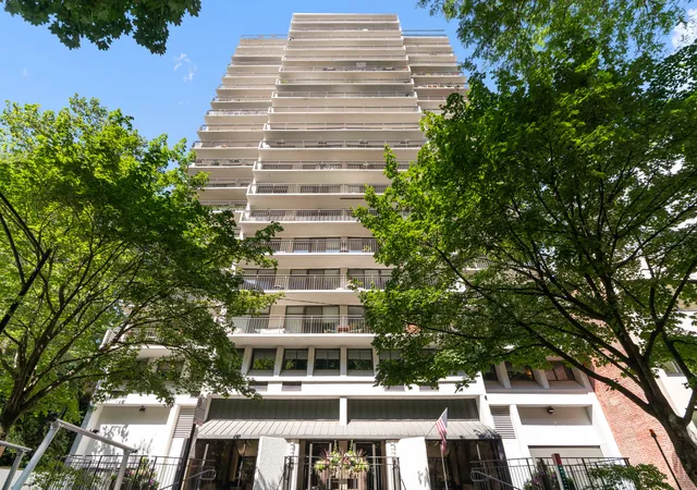 Homes for sale in Chicago, IL | 1430 N Astor St #5C, Chicago, IL 60610 | MLS# 12697647
