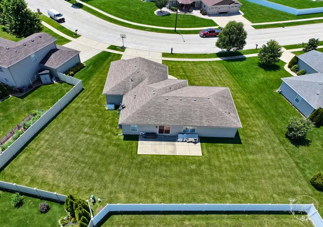 Homes for sale in Bourbonnais, IL | 1706 Terramere Dr, Bourbonnais, IL 60914 | MLS# 12697649