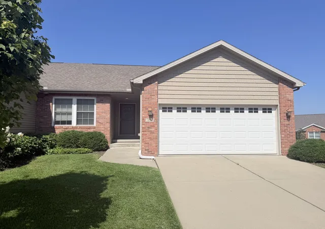 Homes for sale in Normal, IL | 171 Cassidy Rd, Normal, IL 61761 | MLS# 12697711