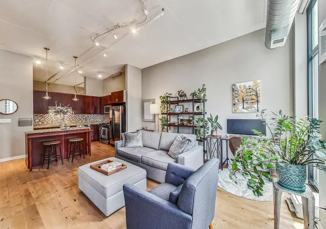 Homes for sale in Chicago, IL | 740 W Fulton St #1010, Chicago, IL 60661 | MLS# 12697734