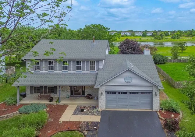 Homes for sale in Bolingbrook, IL | 1450 Parkside Dr, Bolingbrook, IL 60490 | MLS# 12697780