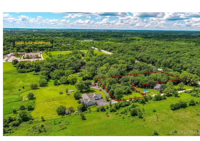 Homes for sale in West Chicago, IL | 28w185 Geneva Rd, West Chicago, IL 60185 | MLS# 12697805