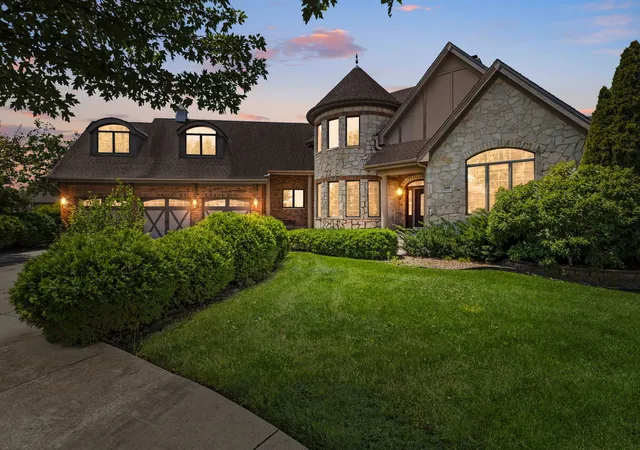 1st image of 20698 Eagle Bluff Ct, Frankfort, IL 60423 | MLS# 12697813