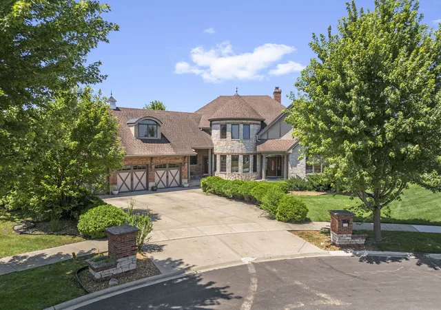 3rd image of 20698 Eagle Bluff Ct, Frankfort, IL 60423 | MLS# 12697813