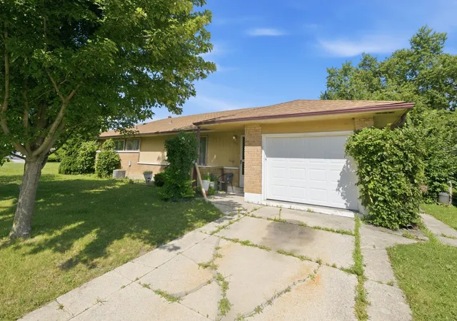 Photo 3 of Single family home for sale at 22205 Central Park Ave, Park Forest, IL 60466 | MLS# 12697833 | Listing updated on 2026-09-25