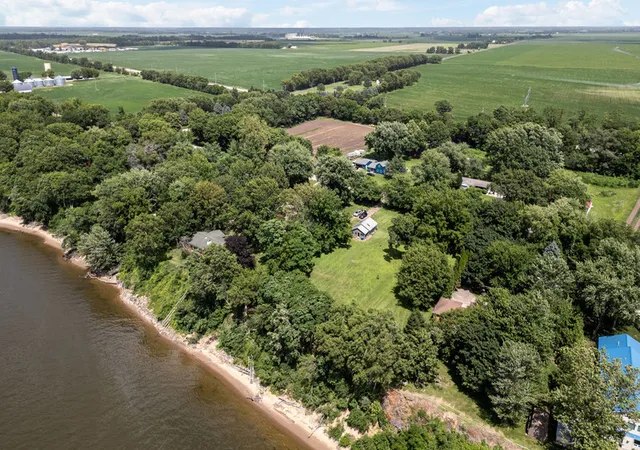 4th image of 17520 River Rd, Cordova, IL 61242 | MLS# 12697845
