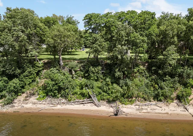 5th image of 17520 River Rd, Cordova, IL 61242 | MLS# 12697845