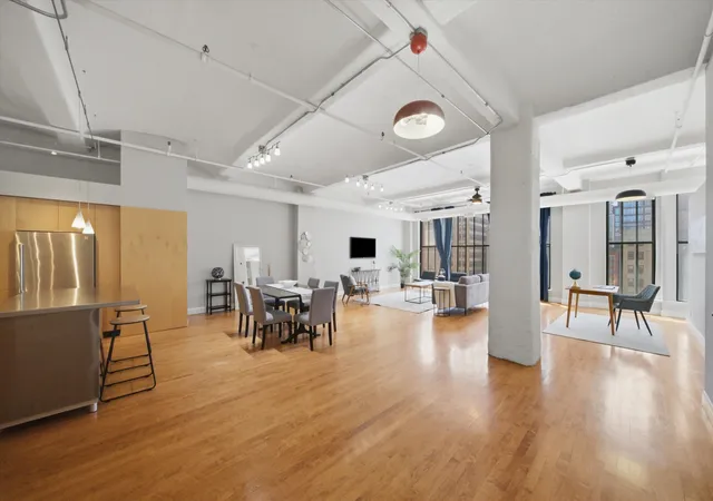 2nd image of 633 S Plymouth Ct #702, Chicago, IL 60605 | MLS# 12697873