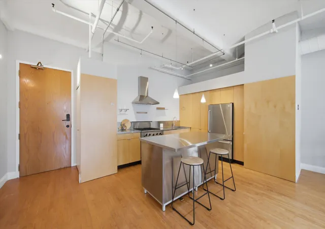 3rd image of 633 S Plymouth Ct #702, Chicago, IL 60605 | MLS# 12697873