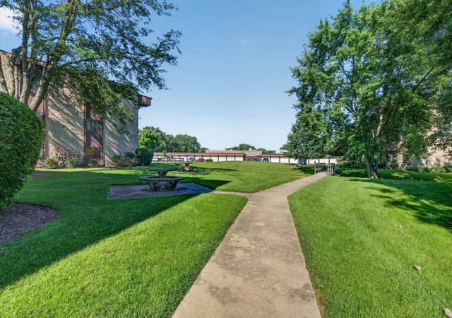 Homes for sale in Joliet, IL | 3119 Ingalls Avenue, Joliet, IL 60435 | Houzeo