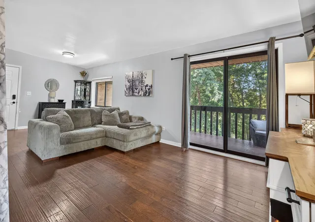Homes for sale in Joliet, IL | 3119 Ingalls Ave #3D, Joliet, IL 60435 | MLS# 12697900