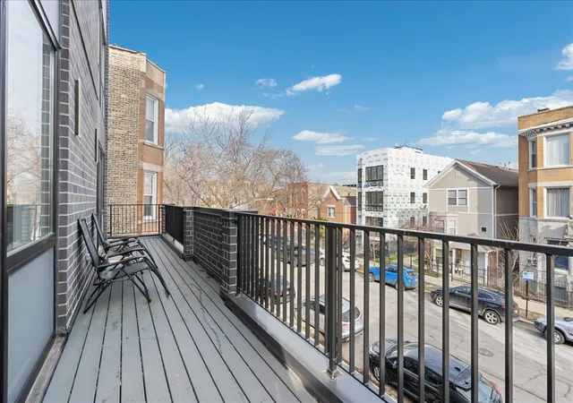 2nd image of 2611 W Haddon Ave, Chicago, IL 60622