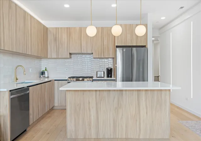 3rd image of 2611 W Haddon Ave, Chicago, IL 60622