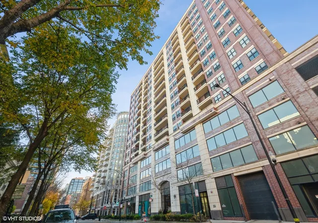 Homes for sale in Chicago, IL | 451 W Huron St #804, Chicago, IL 60654 | MLS# 12697923