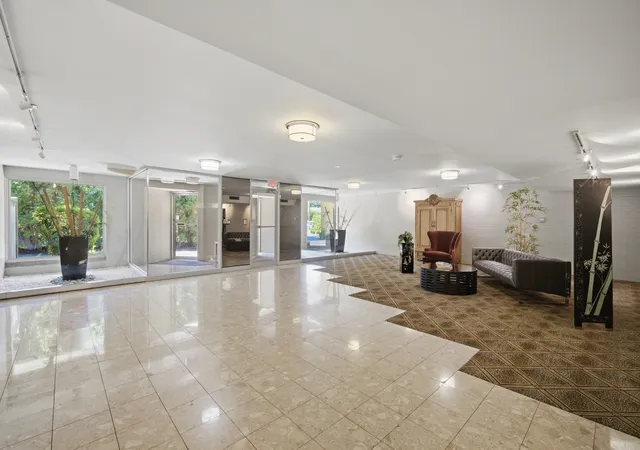 Homes for sale in Highland Park, IL | 1534 Mcdaniels Ave #3E, Highland Park, IL 60035 | MLS# 12697929