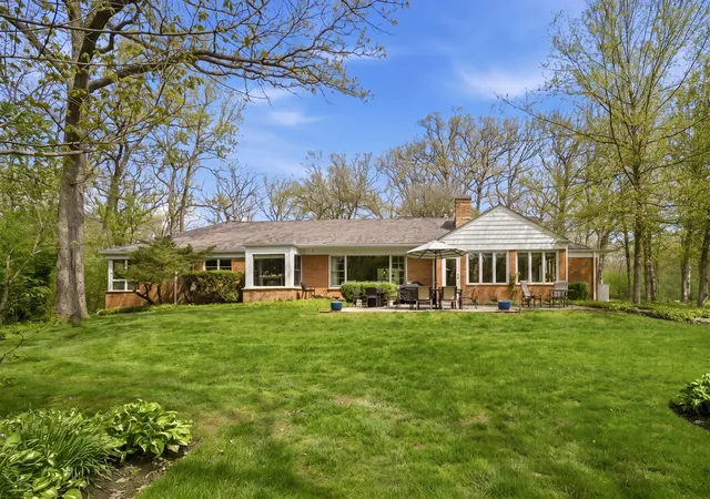 4th image of 880 Hiawatha Ln, Riverwoods, IL 60015 | MLS# 12697950
