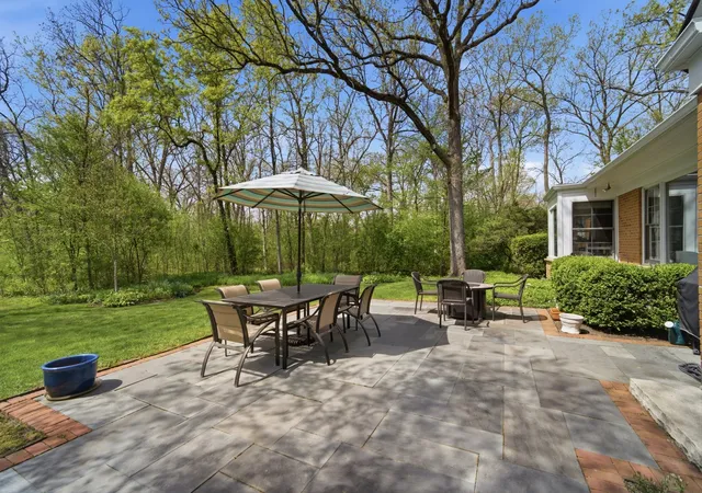 5th image of 880 Hiawatha Ln, Riverwoods, IL 60015 | MLS# 12697950