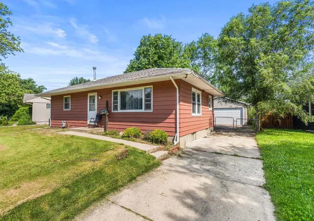 1st image of 1206 Cole Pl, Urbana, IL 61801 | MLS# 12697961