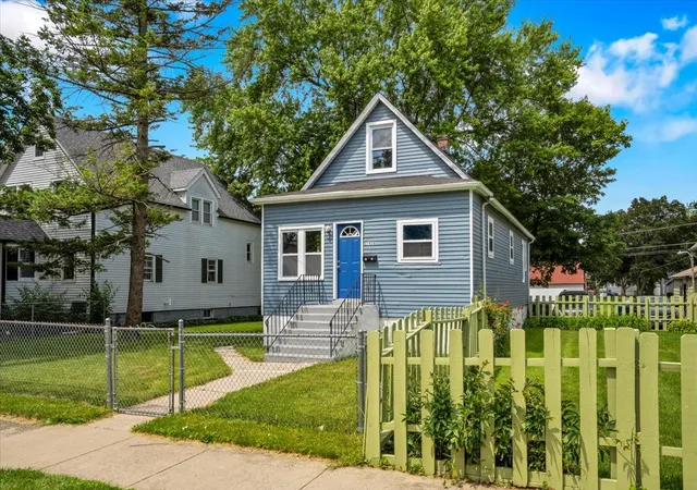 3rd image of 1428 Victoria Ave, North Chicago, IL 60064 | MLS# 12697991