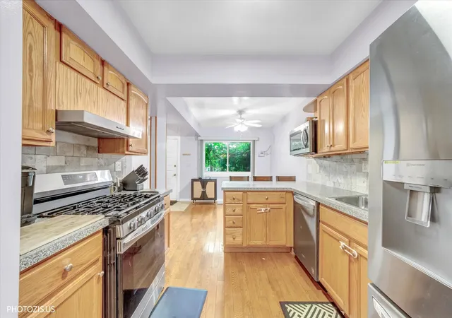 Homes for sale in Wheeling, IL | 411 Hickory Dr #411, Wheeling, IL 60090 | MLS# 12698025