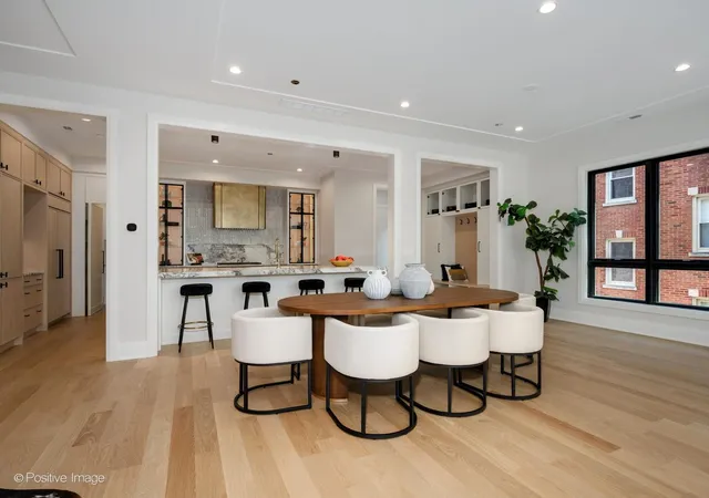 5th image of 3923 N Janssen Ave #2E, Chicago, IL 60613 | MLS# 12698055