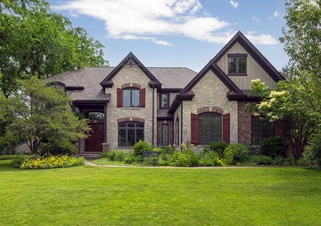 1st image of 901 Kenton Rd, Deerfield, IL 60015 | MLS# 12698077